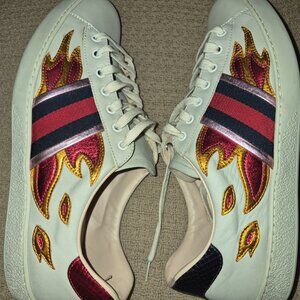 Gucci White Leather Sneakers with Red and Green Flames